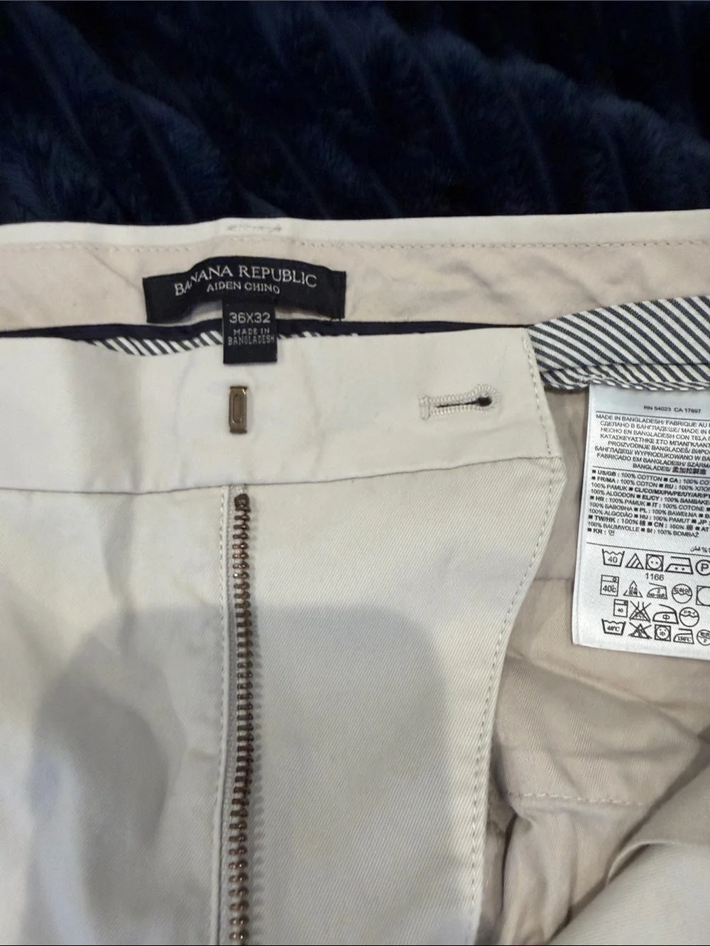 Banana Republic Men’s Chinos — Light Beige. Good condition. 36x32
